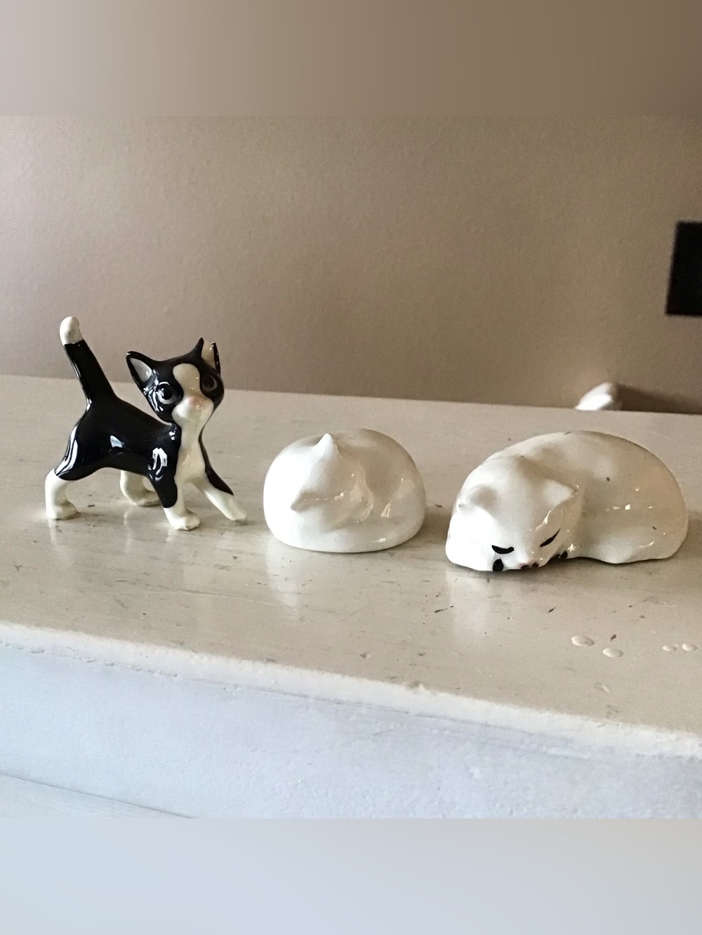Vintage Porcelain Mini Cat Figurines